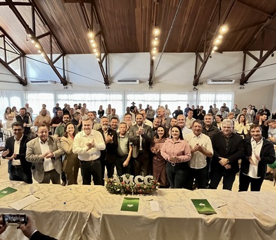 Prefeitos da AMCG recebem secretários de Estado e debatem projetos para os Campos Gerais